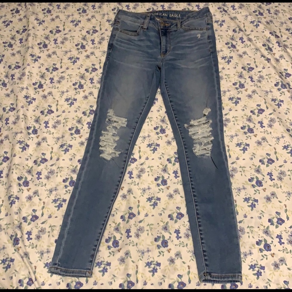 American Eagle Outfitters Ripped Jeans